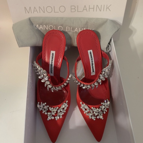 Manolo Blahnik Lurum 90 Embellished Satin Mules - Picture 8 of 13